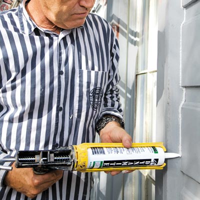 when the primer is dry, caulk all small joints 