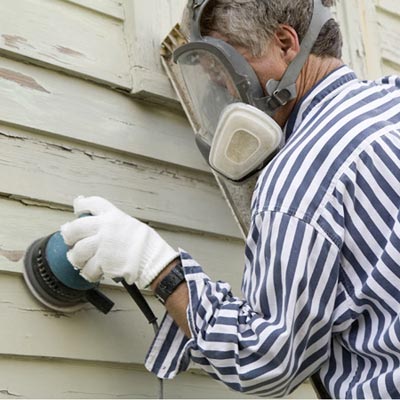 using a random-orbit sander to smooth paint