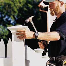 installing a picket fance tout