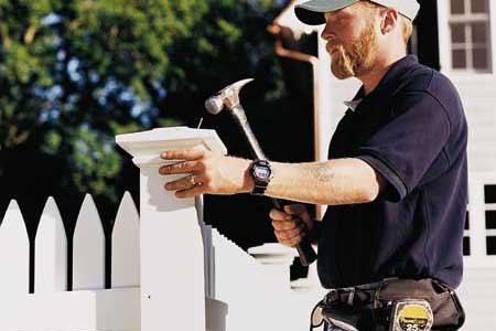 installing a picket fance tout