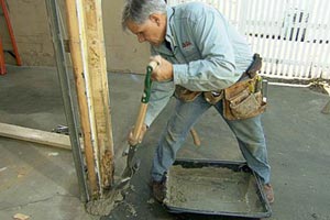 Tom Silva replaces a rotted garage door post