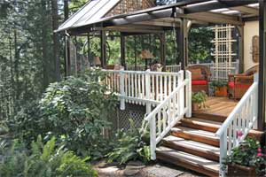 Video Tour: Winner, 2103 Best Yard Redo