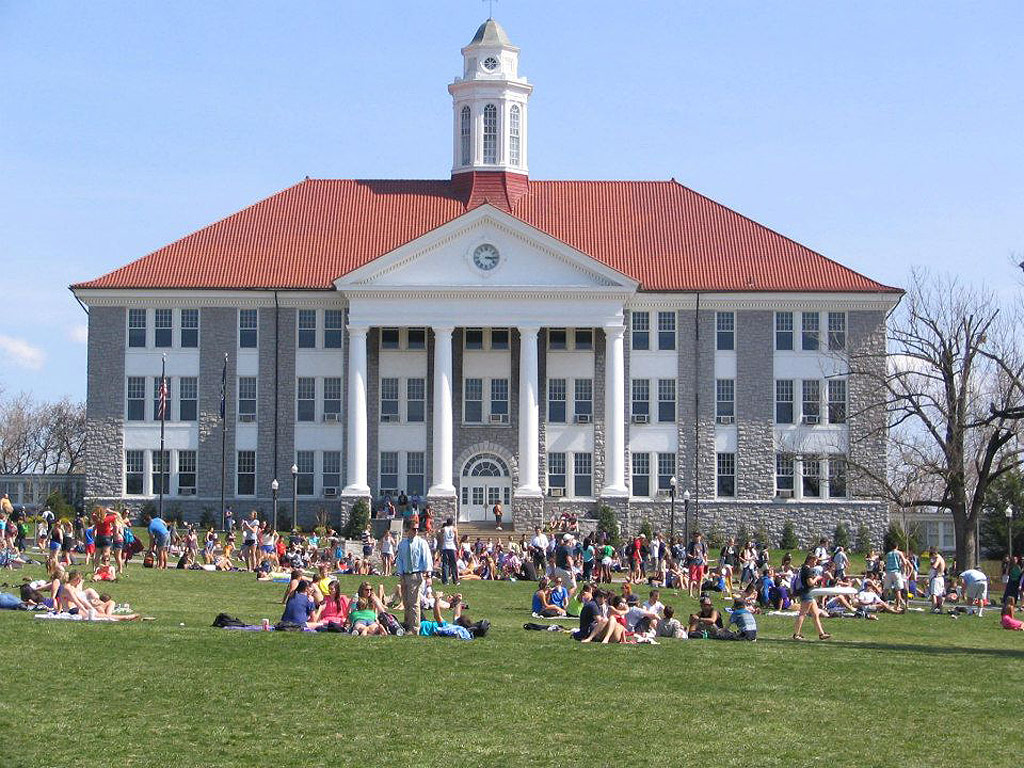 Here Are the Best Colleges for Hooking Up – Did Your School Make the ...