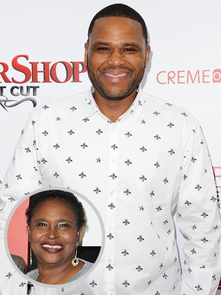 Anthony Anderson with Mom at Barbershop Premiere, Looks Back on Her ...