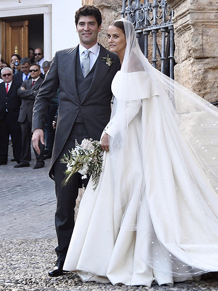 Lady Charlotte Wellesley Weds Alejandro Santo Domingo in Front of ...