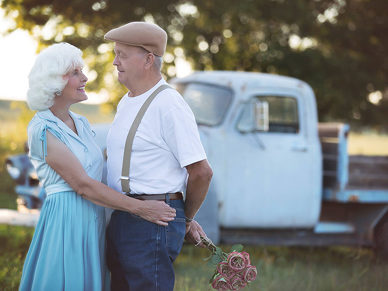 Elderly Oklahoma Couple Channel The Notebook in Heartwarming Photoshoot ...